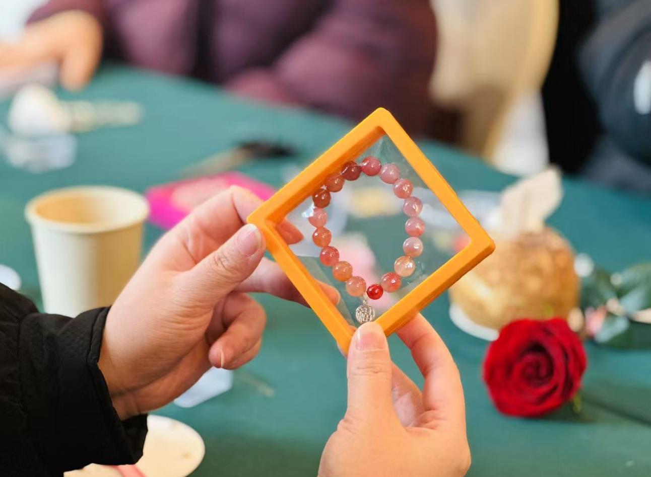 時(shí)光裊裊，巧手生花 ：保華領(lǐng)創(chuàng)舉辦“三八”婦女節(jié)員工活動(dòng)
